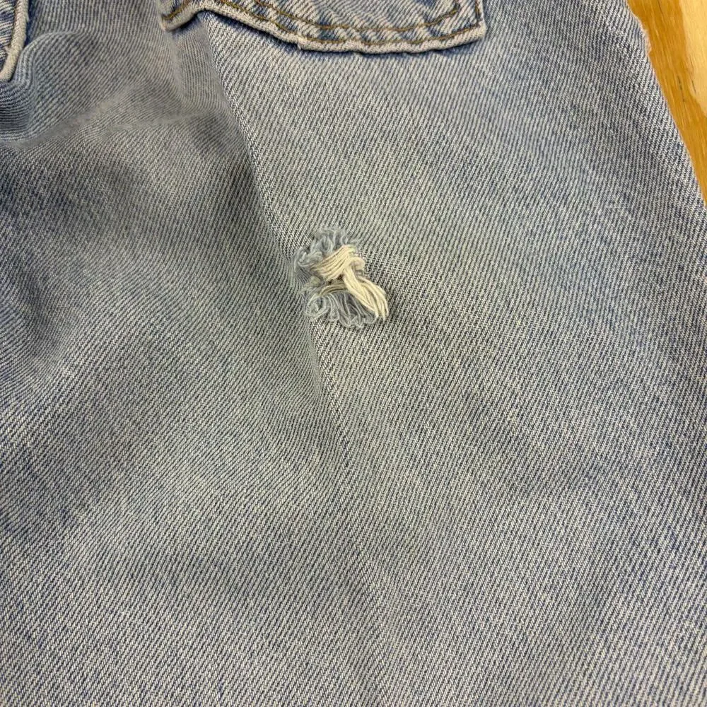 Vintage 1997 Levi’s SilverTab Flare Jeans – Light Blue Washed – Size 9